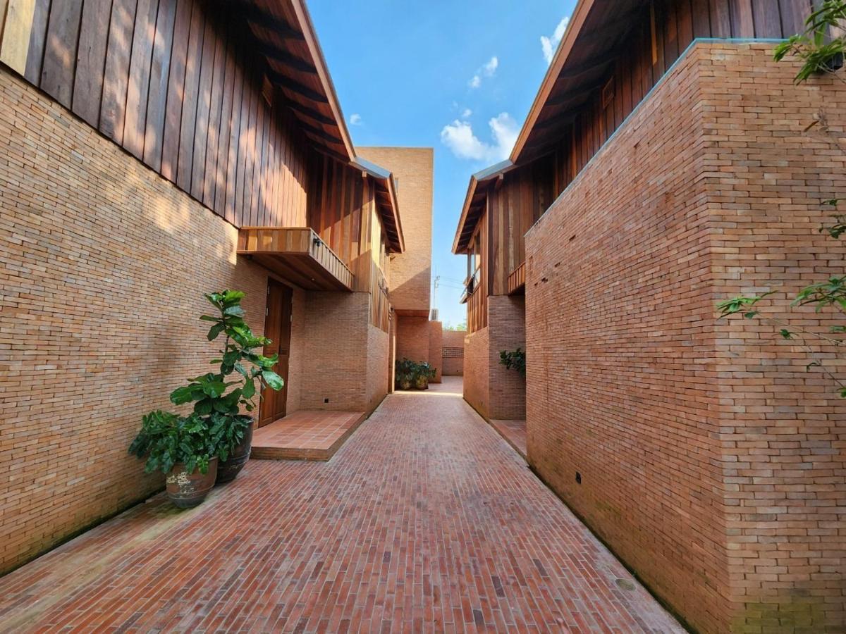 Athita The Hidden Court Chiang Saen Boutique Hotel Sha Plus Certified Чианграй Экстерьер фото