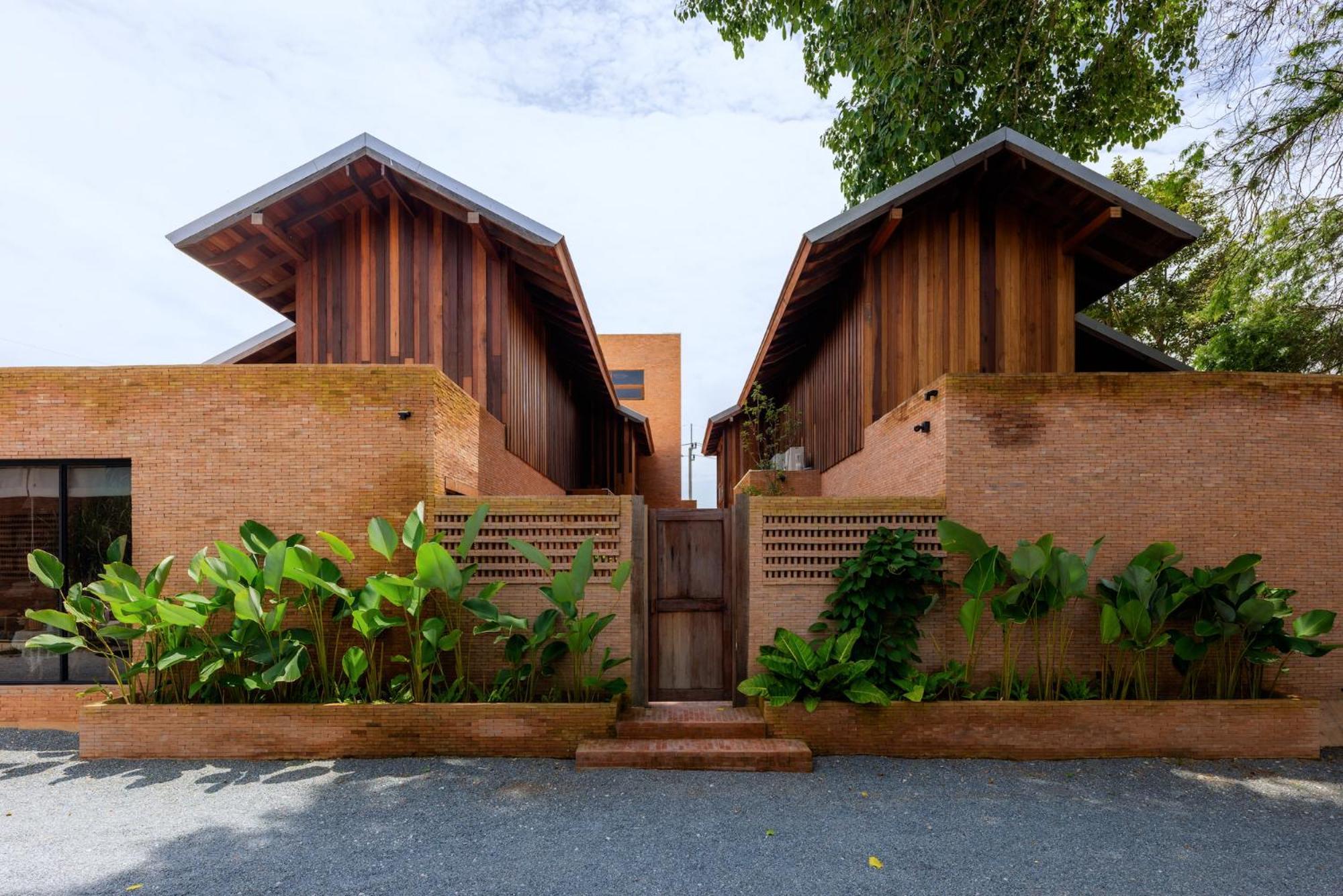 Athita The Hidden Court Chiang Saen Boutique Hotel Sha Plus Certified Чианграй Экстерьер фото
